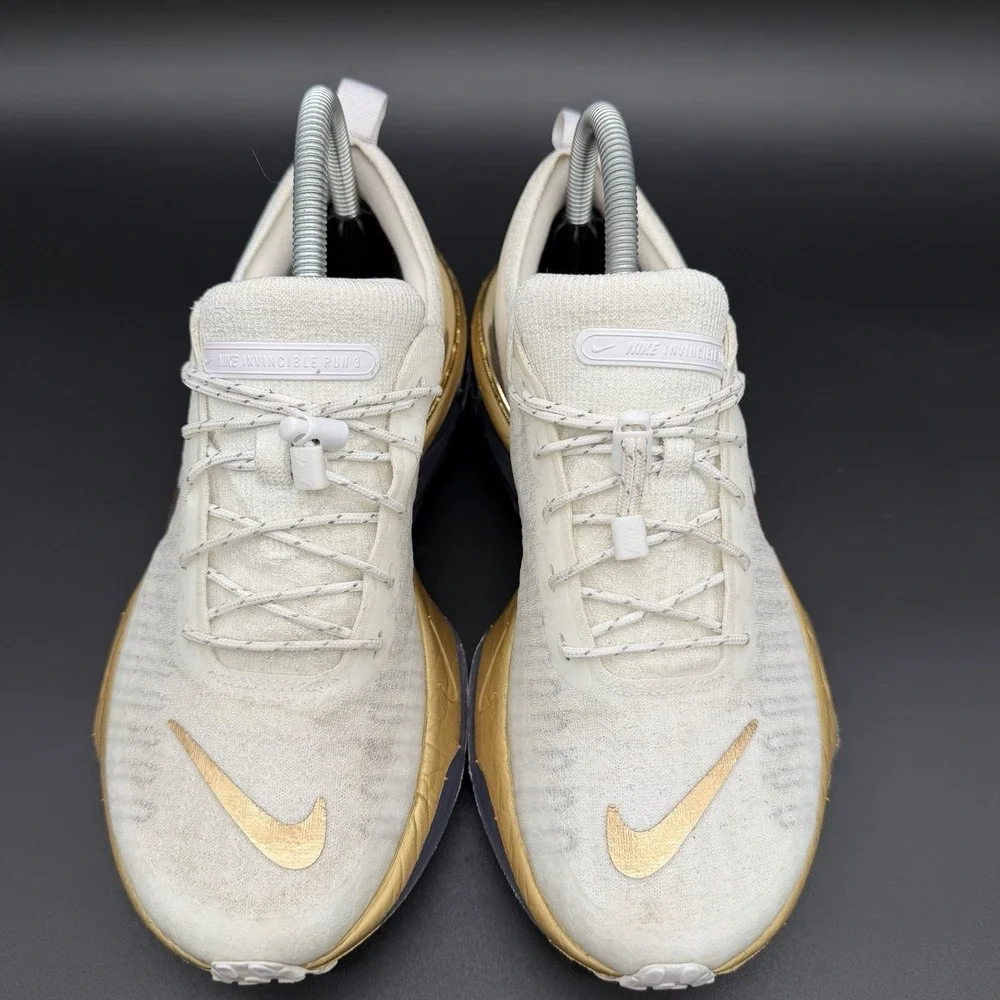 Nike Invincible 3 White Grey Gold Women's Size 8 Running Shoes